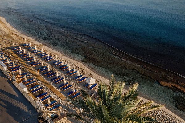Enorme Infinity Beach