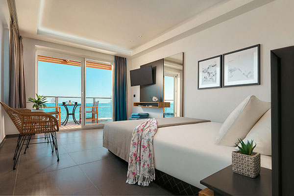 Enorme Infinity Beach
